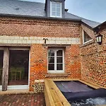 Parque de Campismo Cosy Avec Terrasse Et Cheminee, 6 Couchages - Api-1-52-1737 *