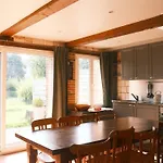 Cosy Avec Terrasse Et Cheminee, 6 Couchages - Api-1-52-1737 Parque de Campismo *